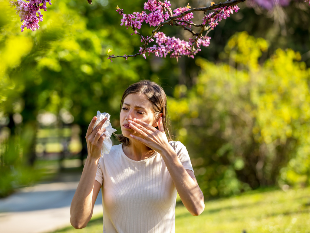 How Seasonal Allergies Affect Your Skin