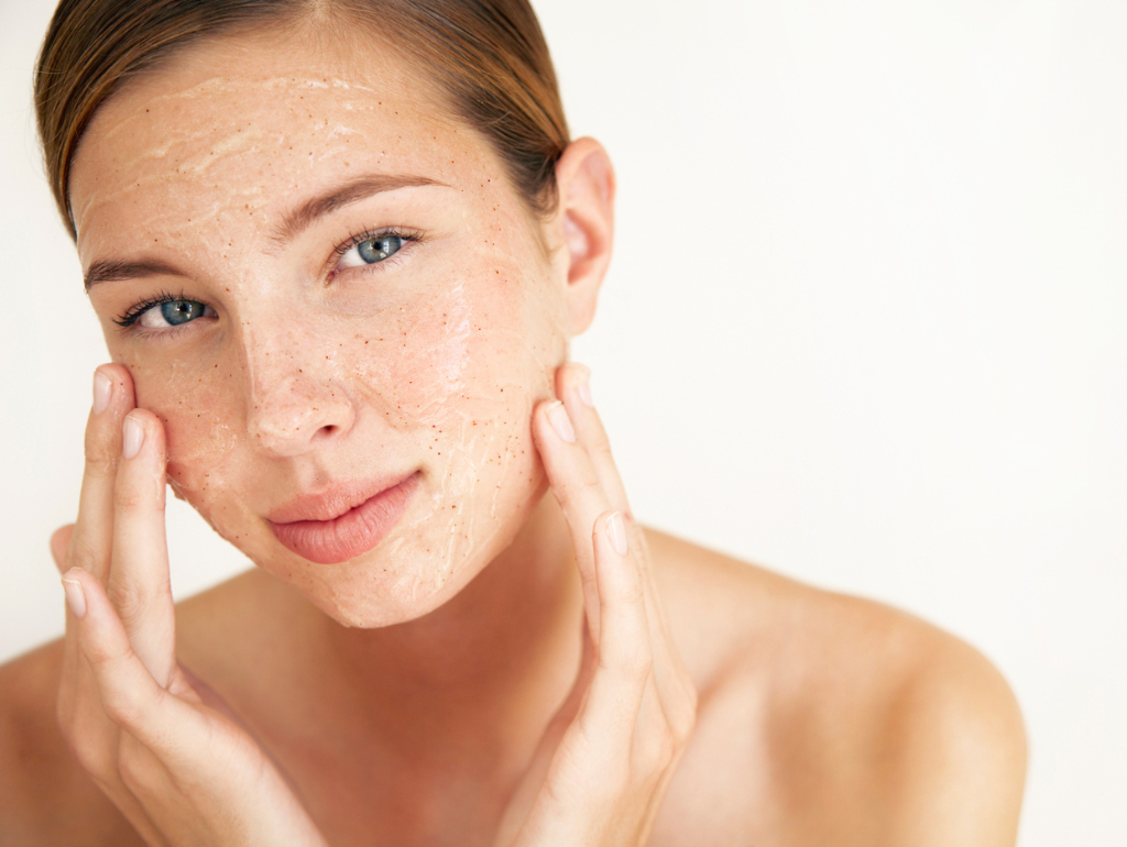 How to Exfoliate Dry Skin Without Irritation