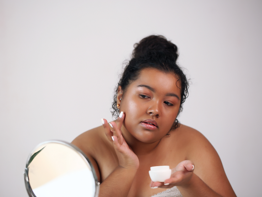 How to Layer Skincare Products for Maximum Benefit