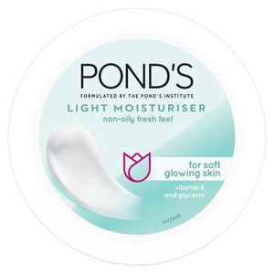 Ponds Light Moisturiser Non-Oily Fresh Feel With Vitamin E + Glycerine | 100 ml