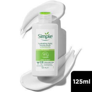 Simple Kind to Skin Hydrating Light Moisturiser| For all skin types  | No Added Perfume, No Harsh Chemicals, No Artificial Color, No Alcohol and No Parabens | 125 ml